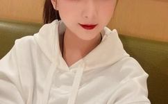 苍井空在厨房被吸奶头电影